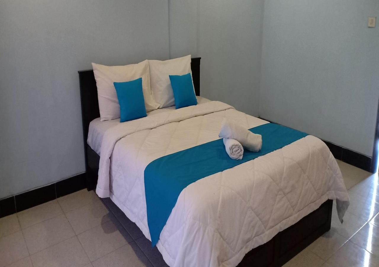 Ridho Malik Hotel Bumbang Buitenkant foto