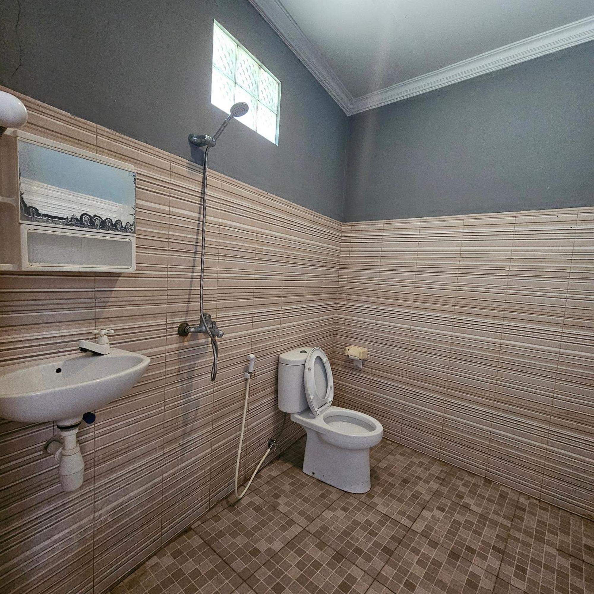 Ridho Malik Hotel Bumbang Buitenkant foto